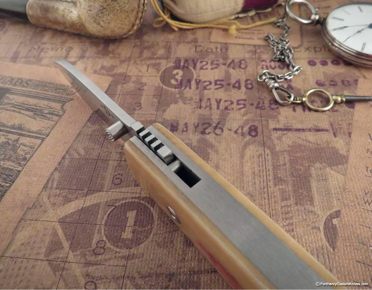 Bob Dozier - Custom Folding Hunter - Coral Inlay - Image 3