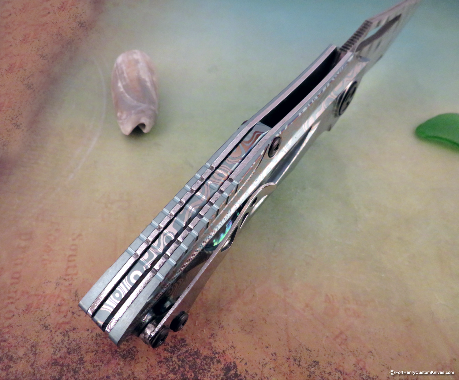 Dew Hara - Custom NOAH Tanto Flipper - Abalone Inlay - Image 4